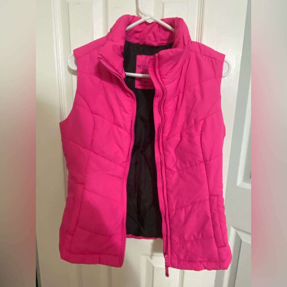 Aeropastale Barbie Pink sleeveless puffy vest size Medium